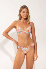 Load image into Gallery viewer, Model Front: Rio De Sol Top Top Ditsy-Sky Tri-Fixo