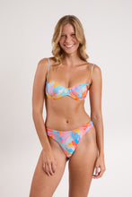 Load image into Gallery viewer, Model Front: Rio De Sol Bottom Bottom Cloud Nice-Fio