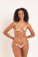 Load image into Gallery viewer, Model Front: Rio De Sol Top Top Oasis Tri-Fixo
