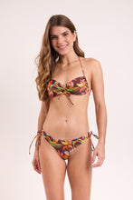Load image into Gallery viewer, Model Front: Rio De Sol Set Set Fiore Corine Angel