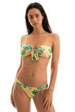 Load image into Gallery viewer, Model Front: Rio De Sol Bottom Bottom Florescer Bandeau