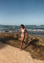 Load image into Gallery viewer, Image 12: Wednesday In Hawaii By Rio De Sol Bottom Bottom Pua-Pacifica Waimea
