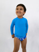 Load image into Gallery viewer, Model Front: Rio De Sol Rash Guard Jacinto Rash-Guard Kids
