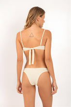Load image into Gallery viewer, Model Back: Rio De Sol Set Set Brisa-Offwhite Juliette Essential
