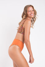 Load image into Gallery viewer, Image 10: Rio De Sol Bottom Bottom Bouquet Hotpants
