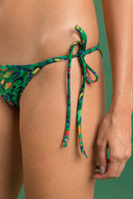 Load image into Gallery viewer, Image 08: Rio De Sol Bottom Bottom Wilds Cheeky-Tie
