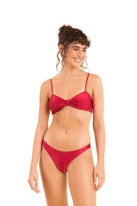 Model Front: Rio De Sol Set Set Shimmer-Divino Bandeau-Joy Essential