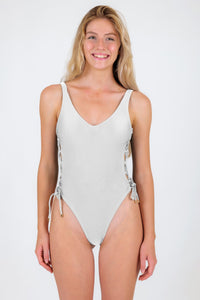 Model Front: Rio De Sol One-Piece Shimmer-White Zoe